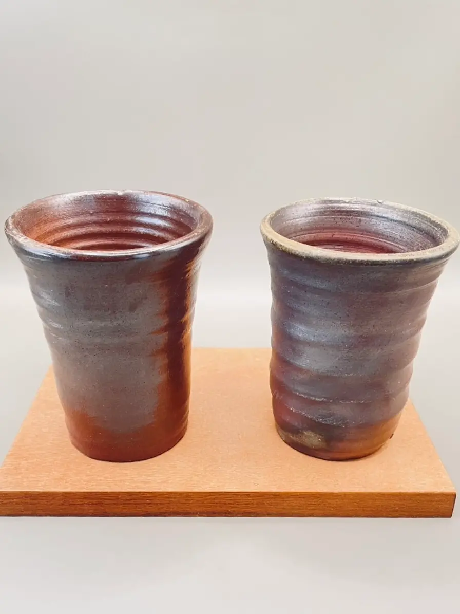 Bizen-yaki Tea Cup Set: The Art of Contrast